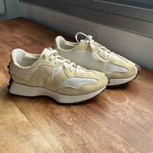 New Balance 327, Women’s size 7.5 US.